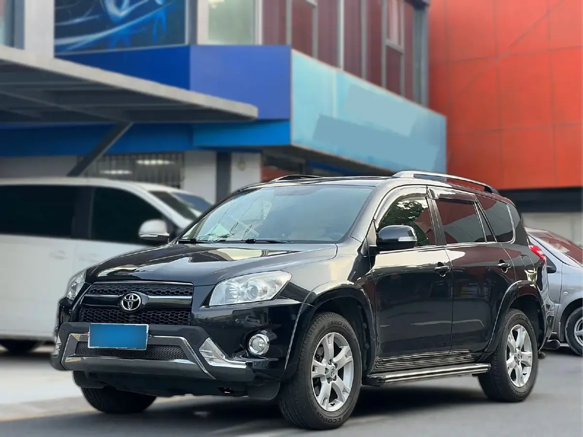 2012 Toyota RAV4 2.4L 170HP L4 4AT