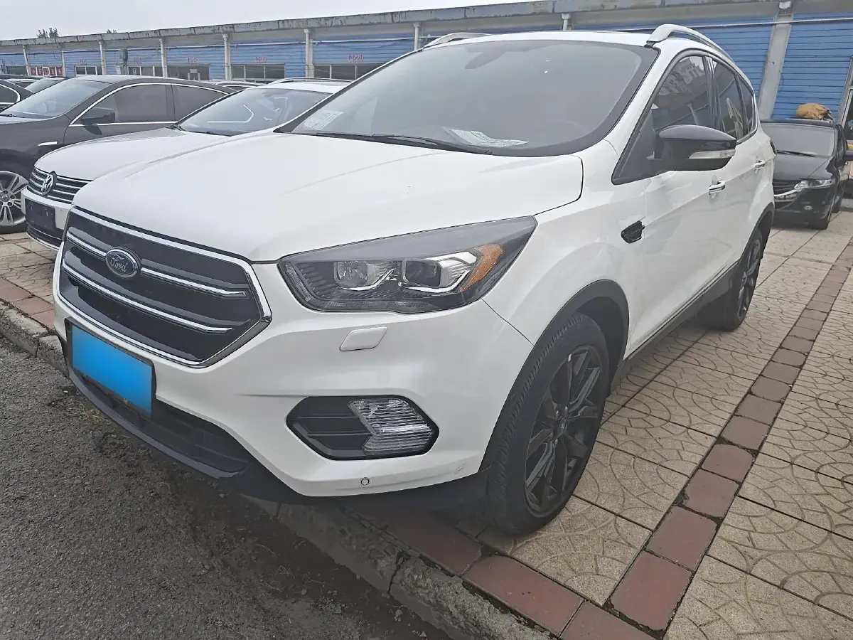 2017 Ford Kuga 2.0T 245HP L4 6AT