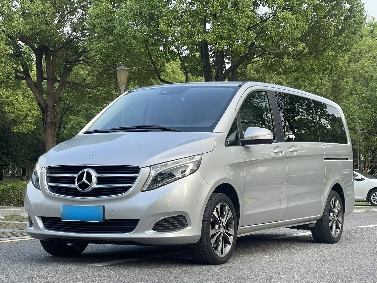 2016 Mercedes-Benz V Class 2.0T 211HP L4 7AT