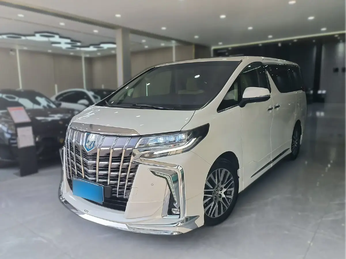 2015 Toyota Alphard 3.5L 275HP V6 6AT