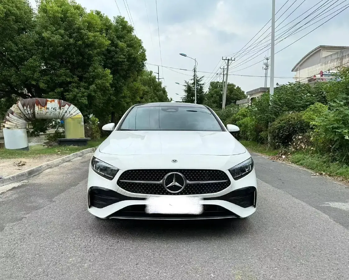 2023 Mercedes-Benz A Class 1.3T 163HP L4 7DCT