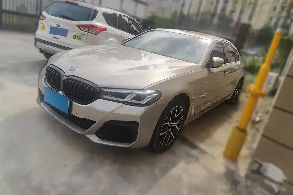 2018 BMW 5 Series 2.0T 184HP L4 8AT