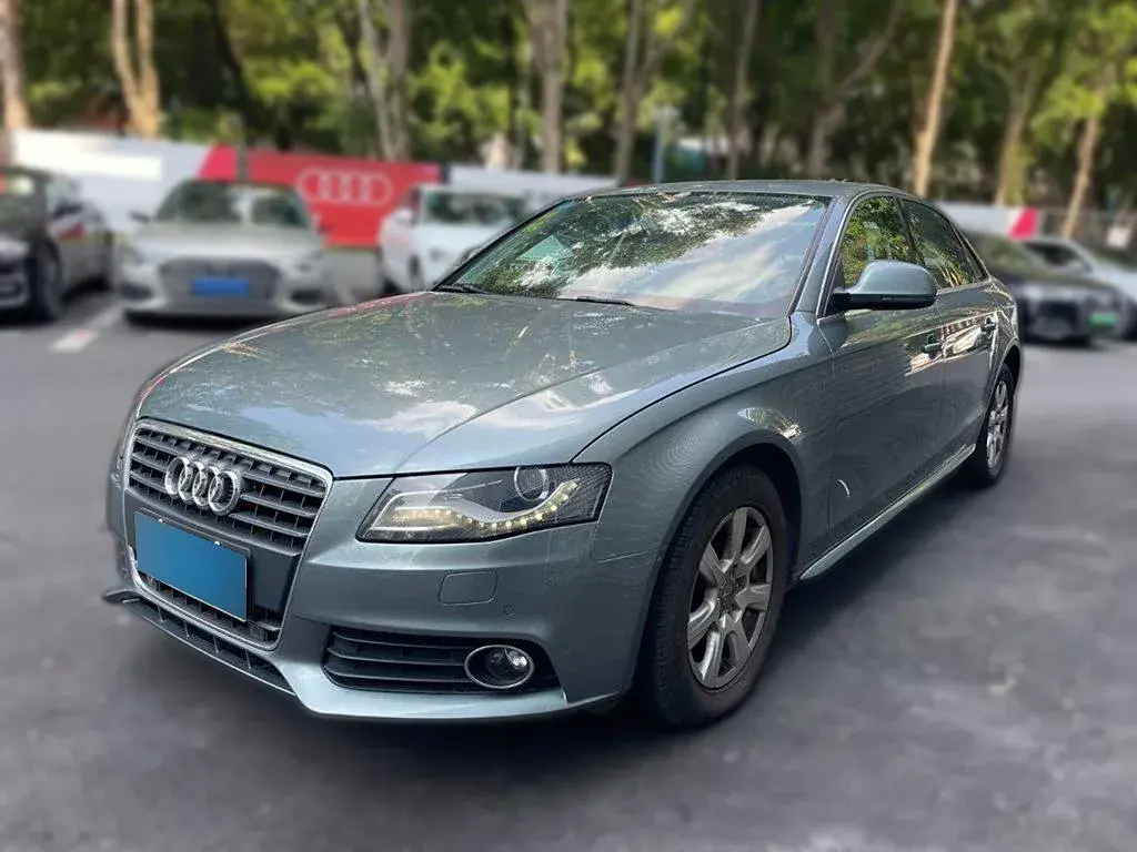 2011 Audi A4L 2.0T 180HP L4 CVT