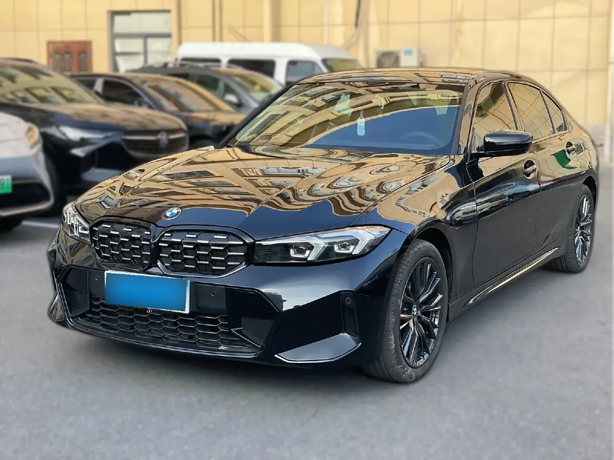 2024 BMW 3 Series 2.0T 184HP L4 8AT