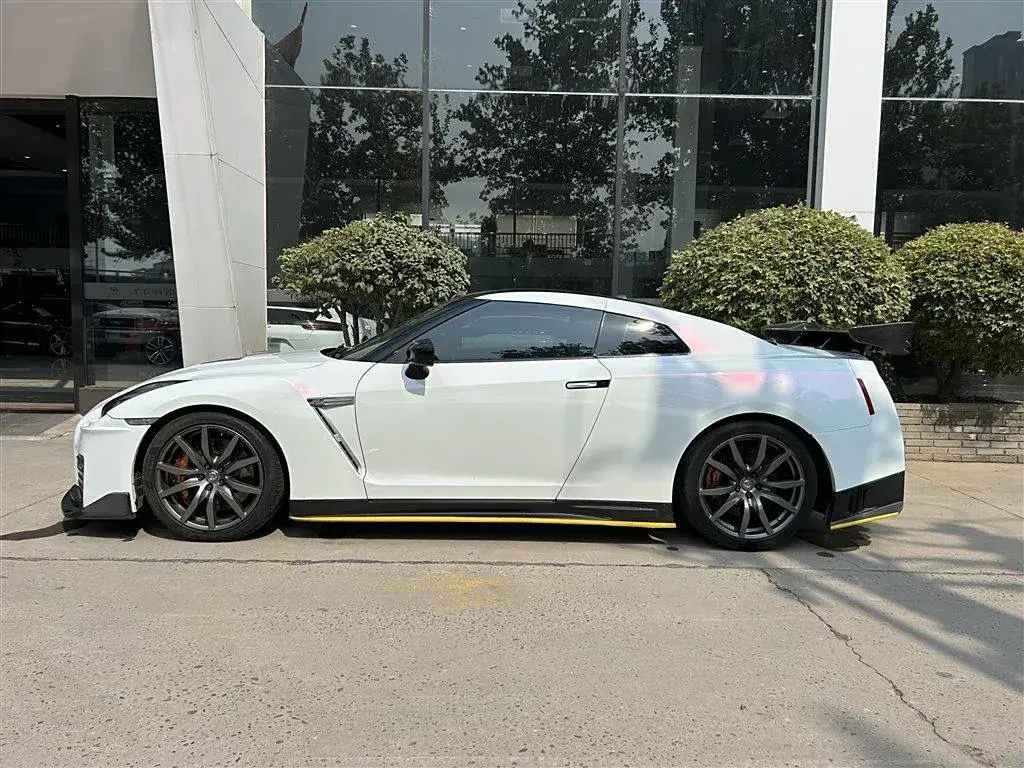 2012 Nissan GT-R 3.8T 530HP V6 6DCT