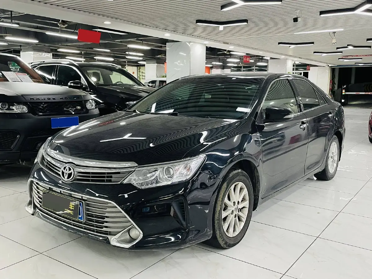 2015 Toyota Camry 2.0L 167HP L4 6AT