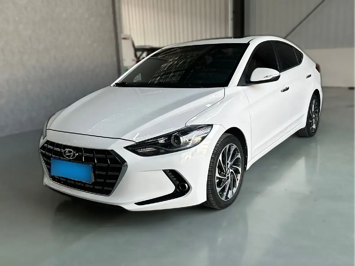 2019 Hyundai Elantra 1.4T 130HP L4 7DCT