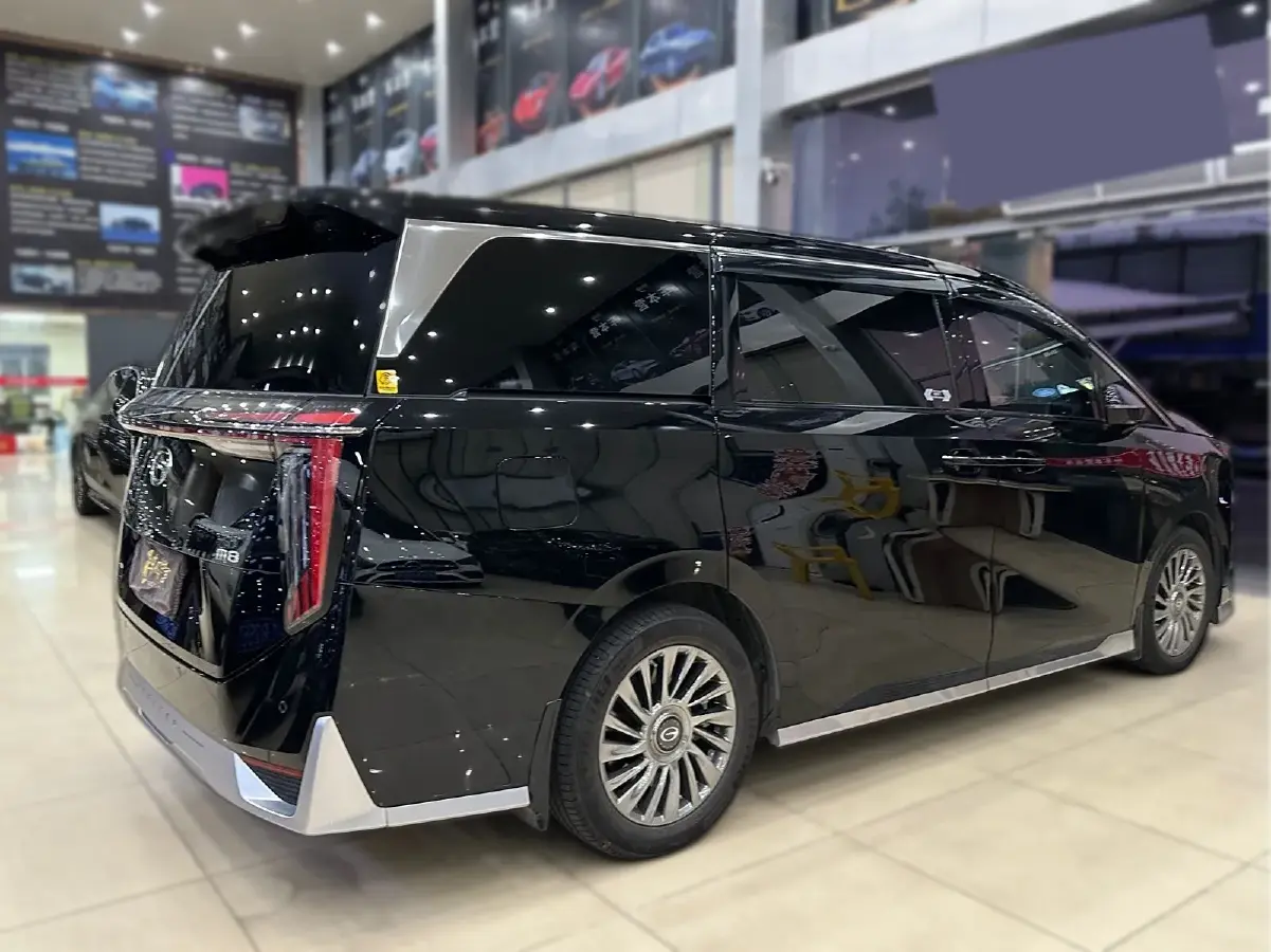 2023 GAC Trumpchi M8 2.0T 252HP L4 8AT