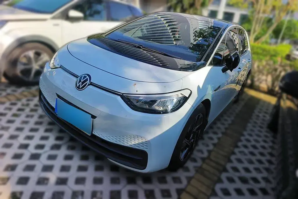 2023 Volkswagen ID.3 BEV 52.8KWH