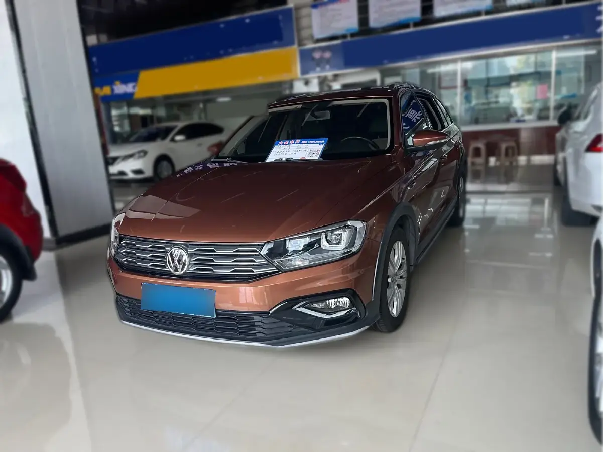 2018 Volkswagen C-Trek 1.4T 131HP L4 7DCT