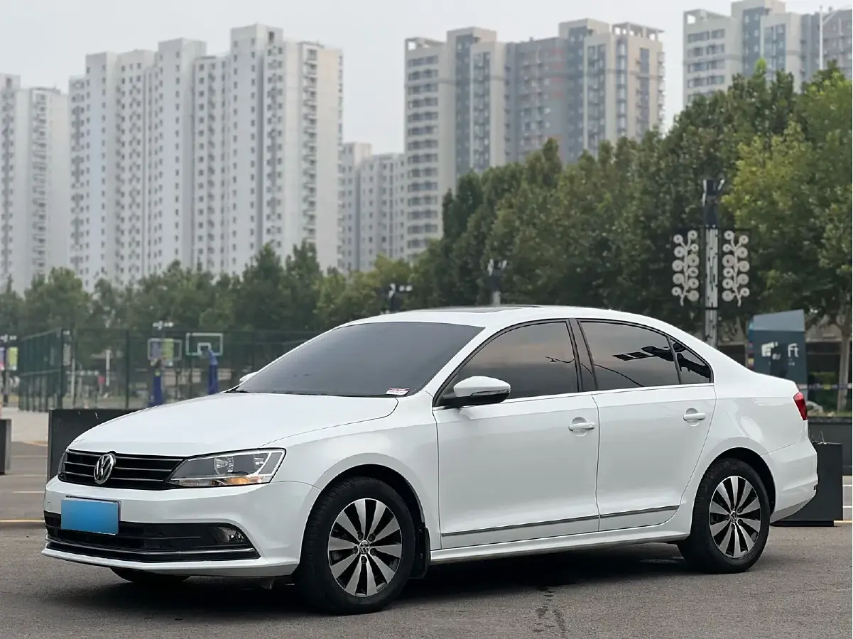 2018 Volkswagen Sagitar 1.6L 110HP L4 6AT