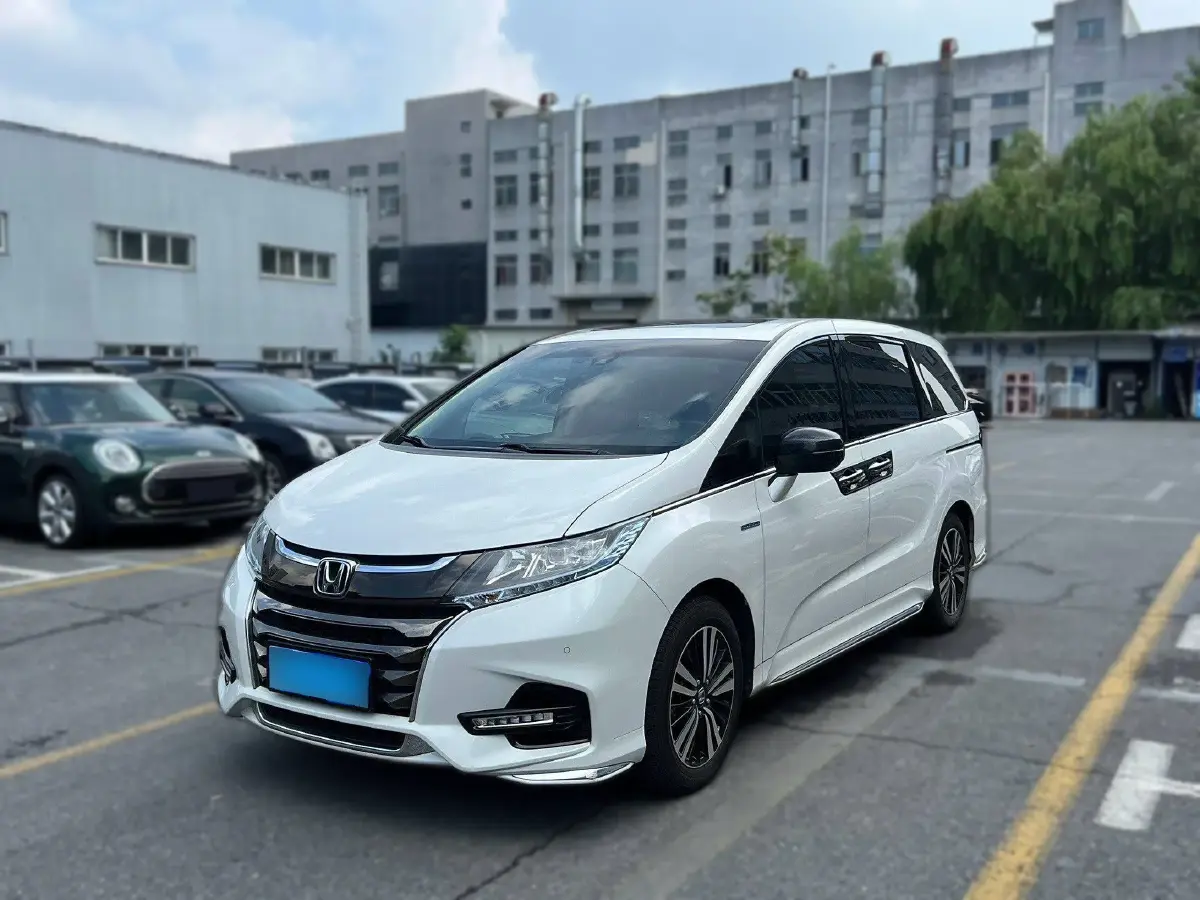 2021 Honda Odyssey 2.0L 146HP L4 E-CVT Hybrid