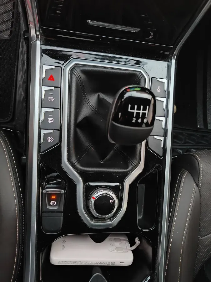 2021 JAC Hunter 2.0T 150HP L4 6MT,autocango,china used car exporter,china ev exporter,chinese used car exporter,chinese used ev exporter