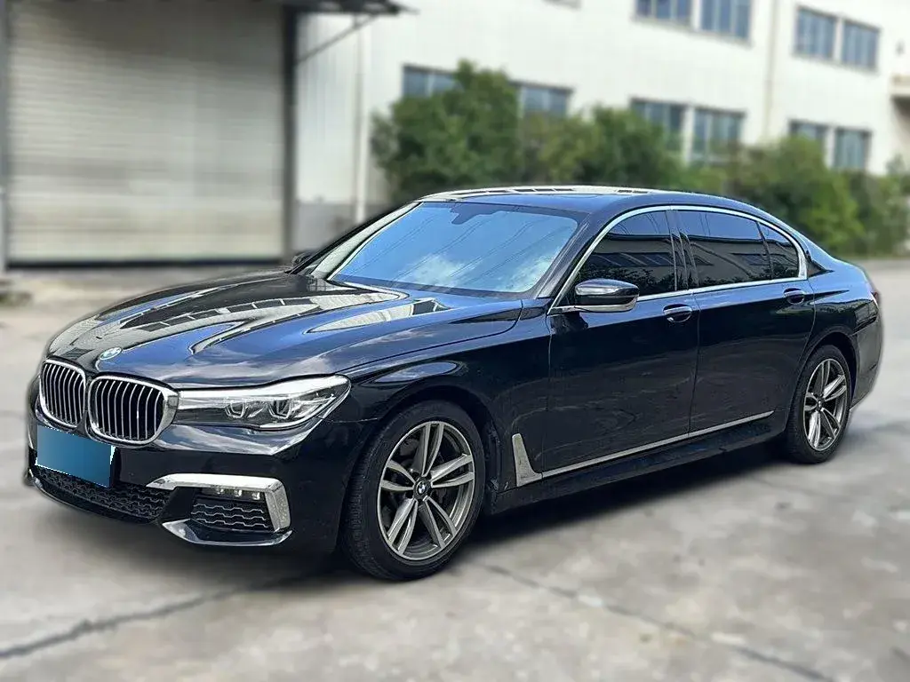 2018 BMW 7 Series 2.0T 258HP L4 8AT