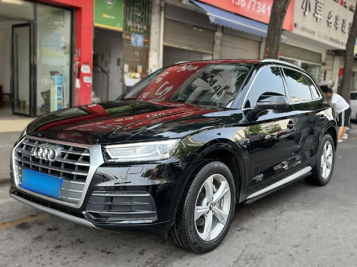 2020 Audi Q5L 2.0T 190HP L4 7DCT