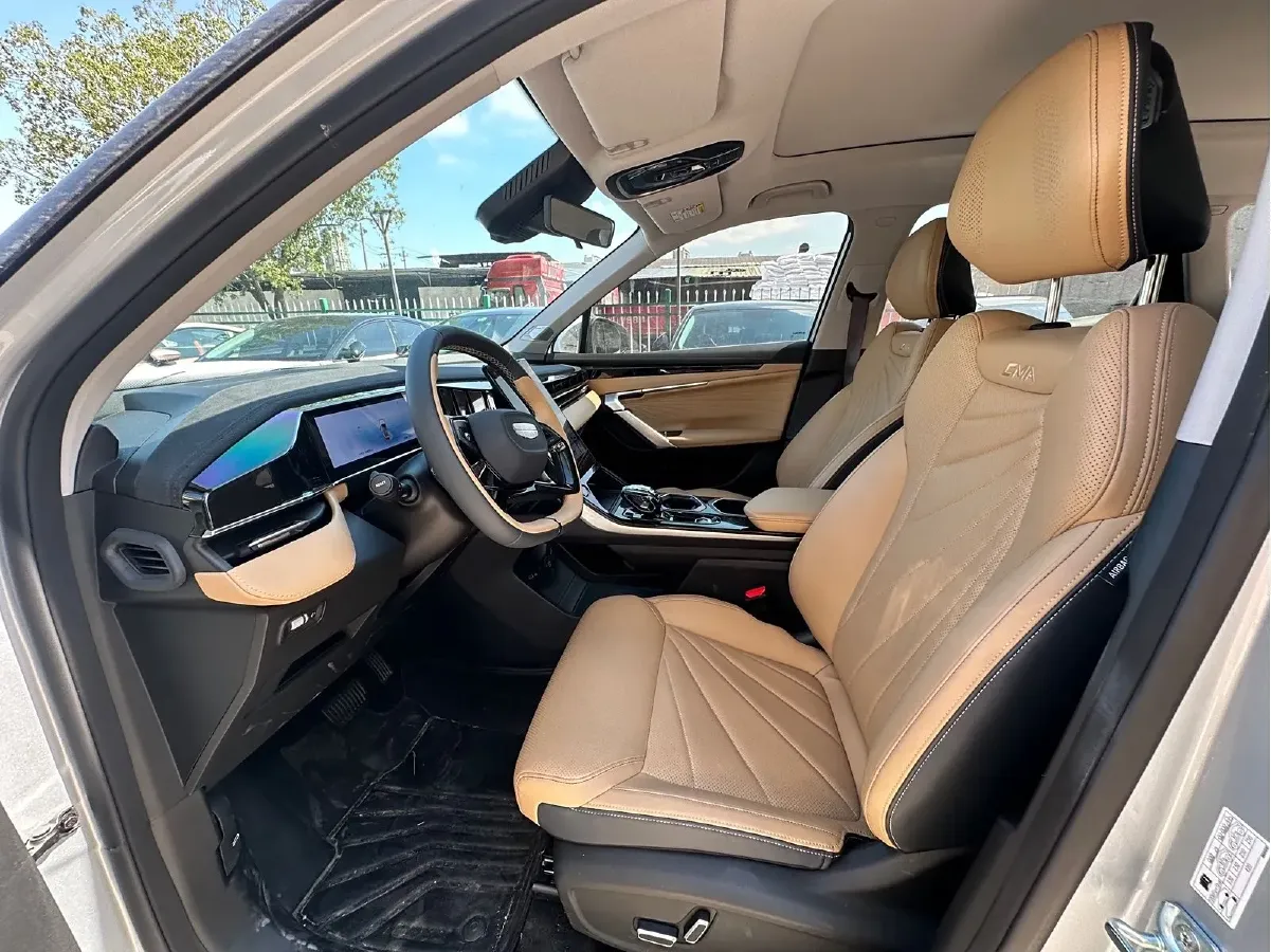 2023 Geely StarRay 2.0T 218HP L4 7DCT,autocango,china used car exporter,china ev exporter,chinese used car exporter,chinese used ev exporter