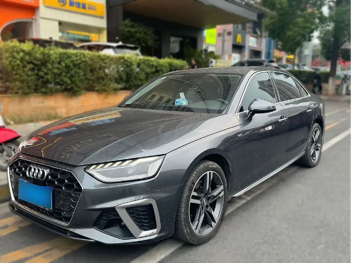 2020 Audi A4L 2.0T 190HP L4 7DCT