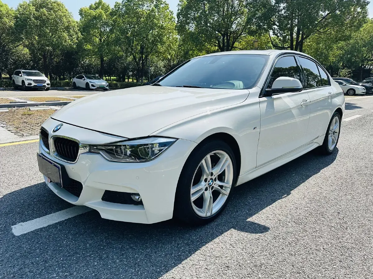 2018 BMW 3 Series 2.0T 184HP L4 8AT