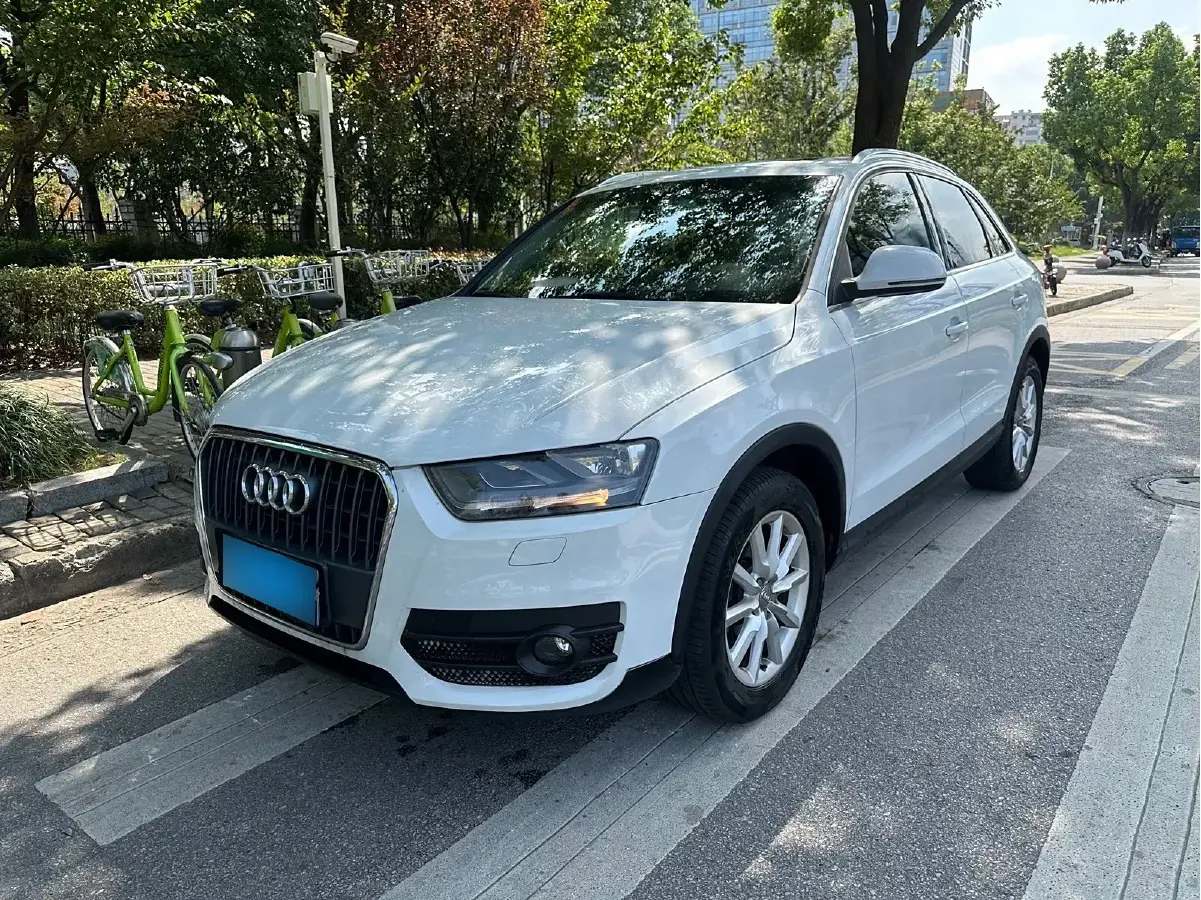 2015 Audi Q3 2.0T 170HP L4 7DCT