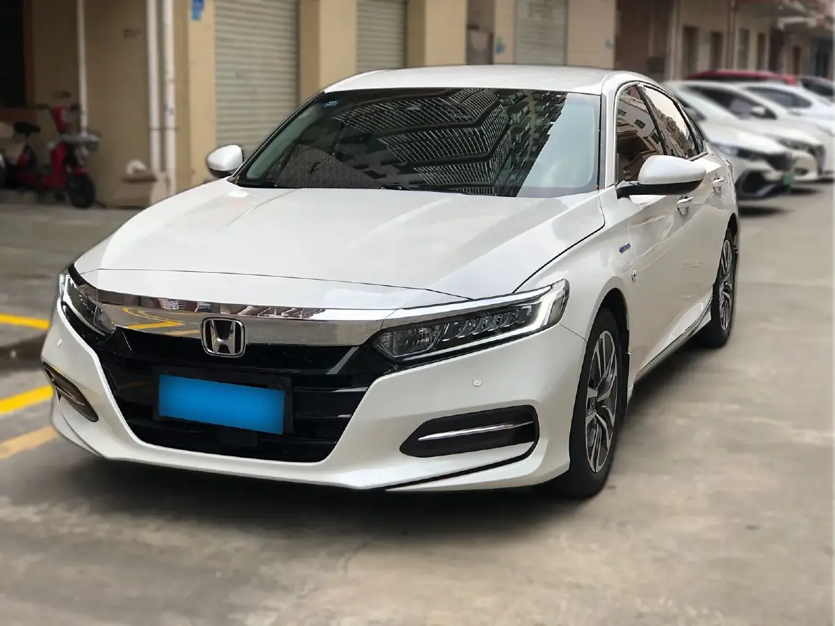 2018 Honda Accord 2.0L 146HP L4 E-CVT Hybrid