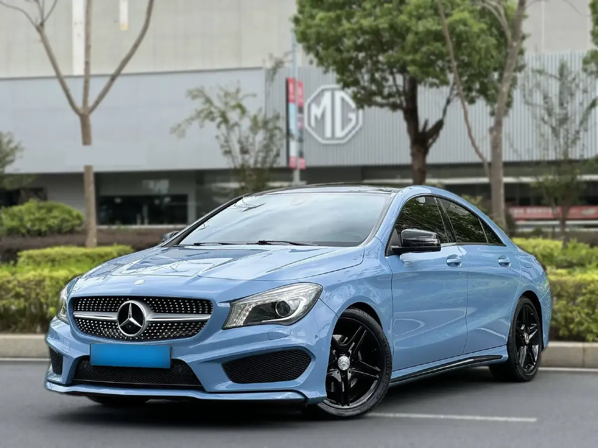2015 Mercedes-Benz CLA Class 2.0T 184HP L4 7DCT