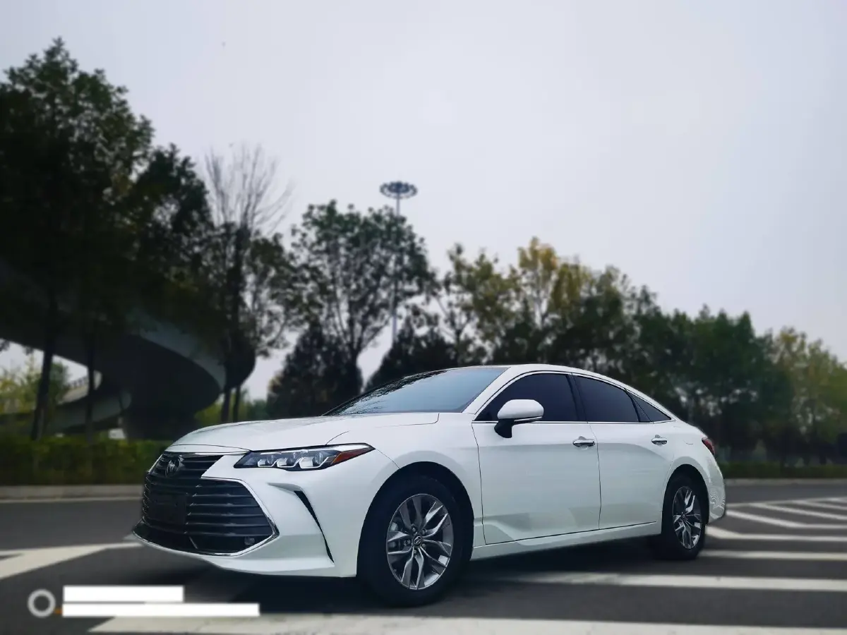 2021 Toyota Avalon 2.5L 209HP L4 8AT