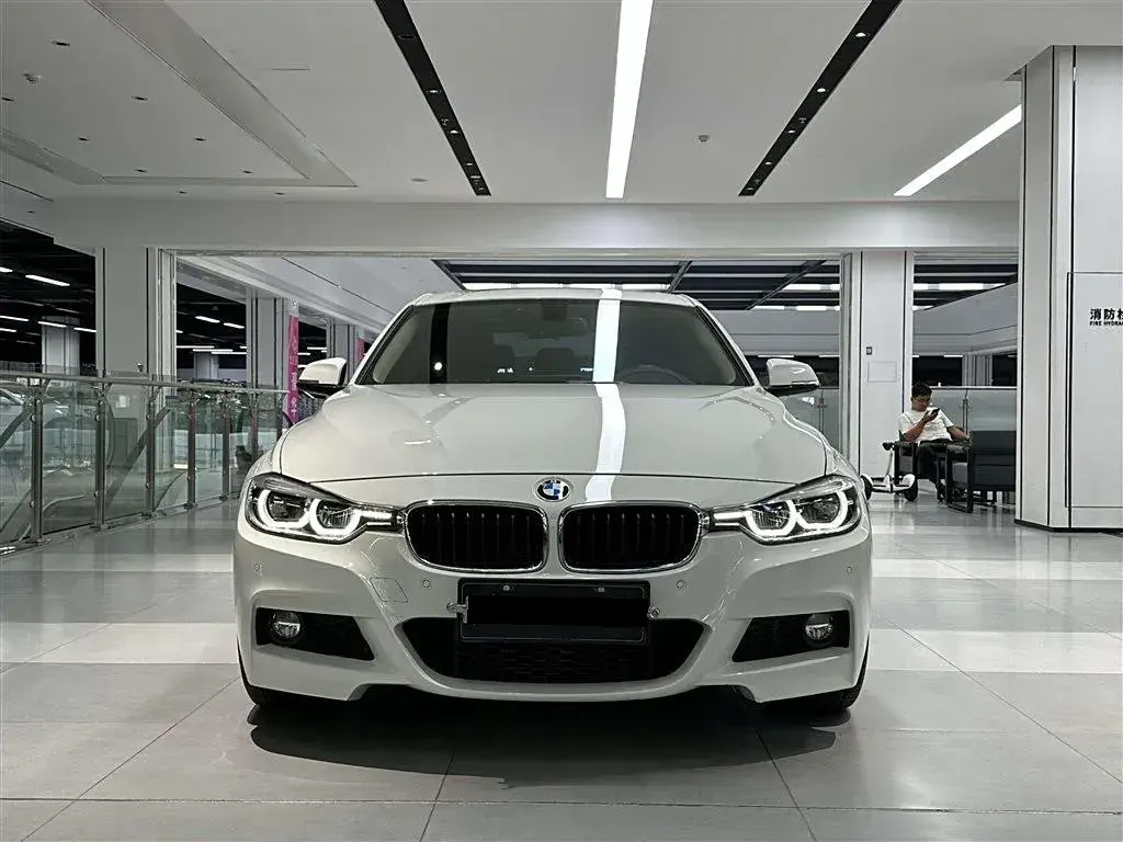 2018 BMW 3 Series 2.0T 184HP L4 8AT