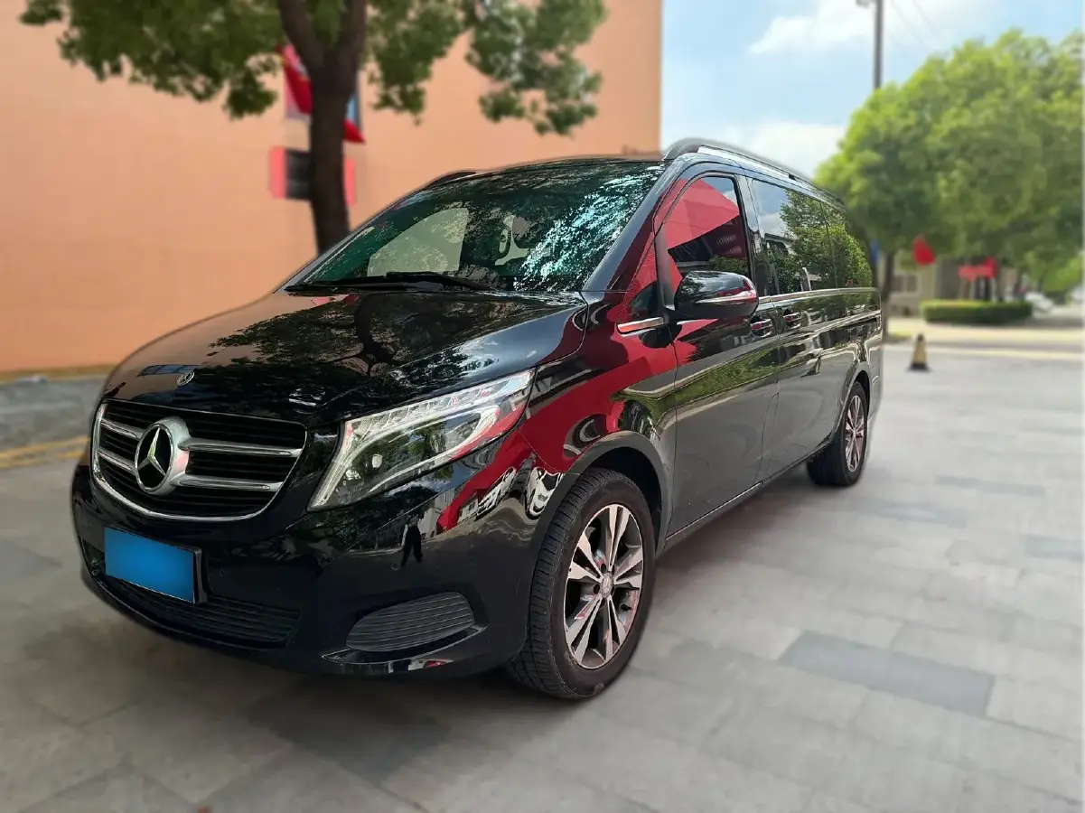 2018 Mercedes-Benz V Class 2.0T 211HP L4 7AT