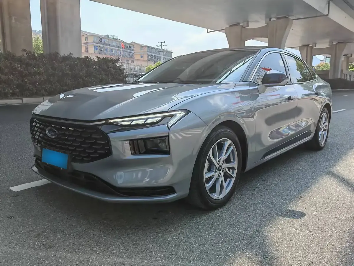 2023 Ford Mondeo 2.0T 254HP L4 8AT