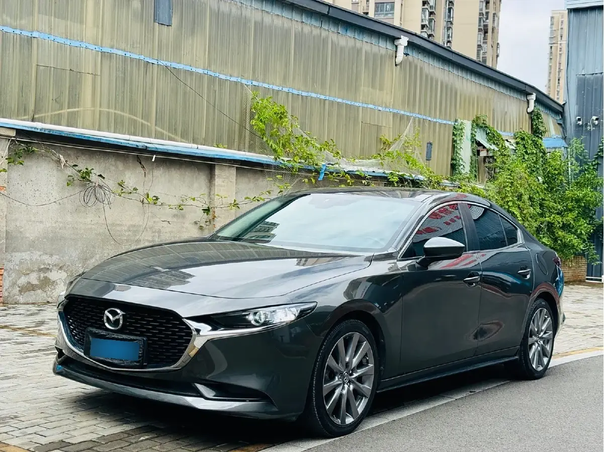 2020 Mazda 3 Axela 2.0L 158HP L4 6AT