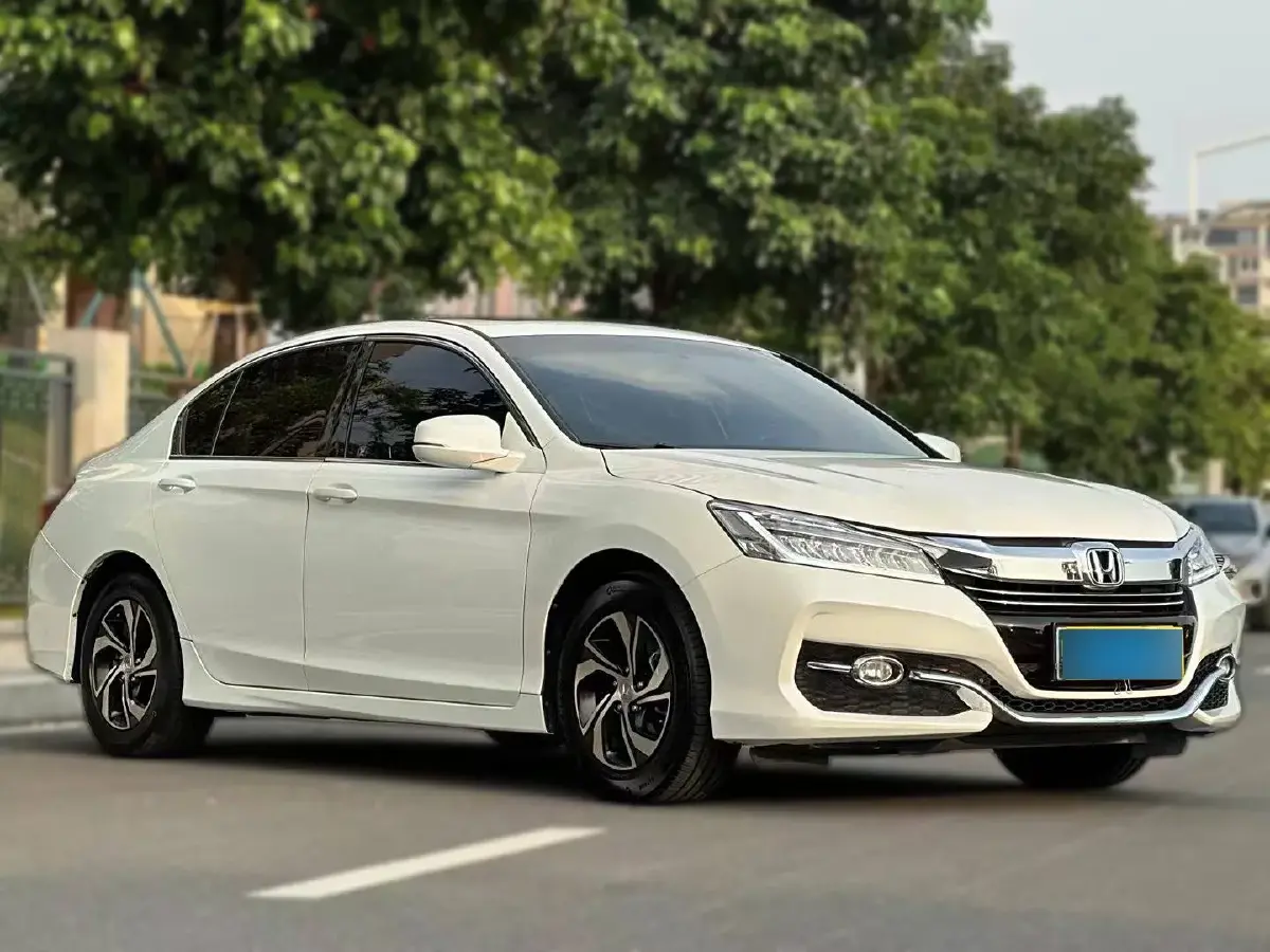 2016 Honda Accord 2.0L 155HP L4 CVT