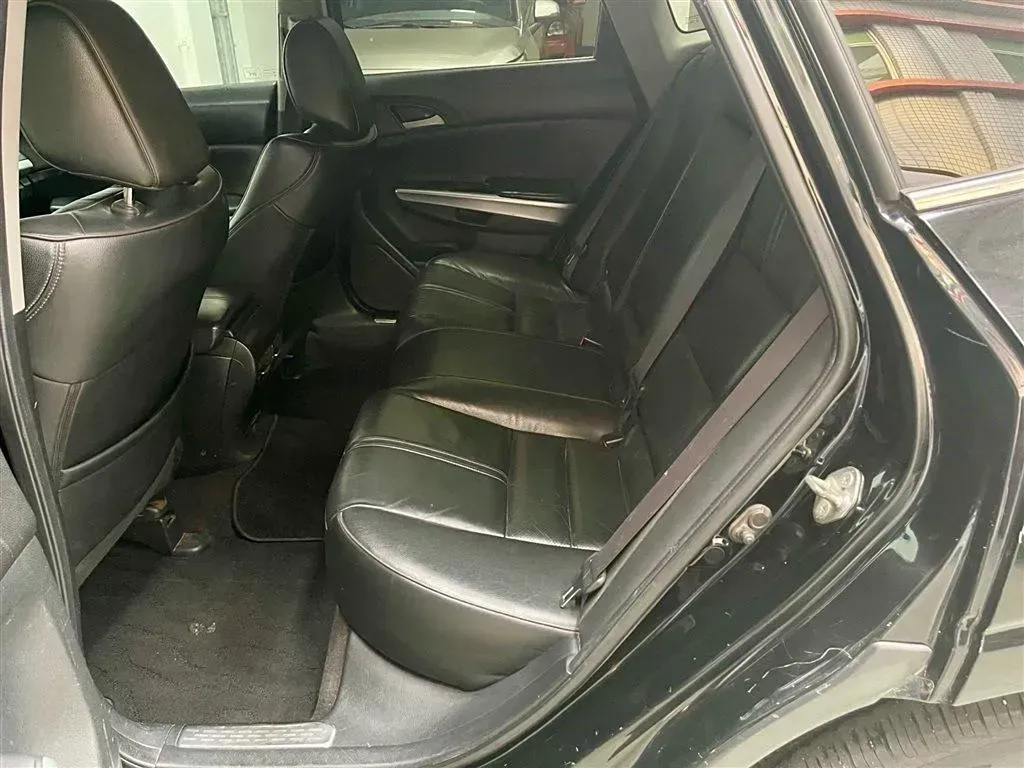 2012 Honda Crosstour 2.4L 197HP L4 5AT,autocango,china used car exporter,china ev exporter,chinese used car exporter,chinese used ev exporter