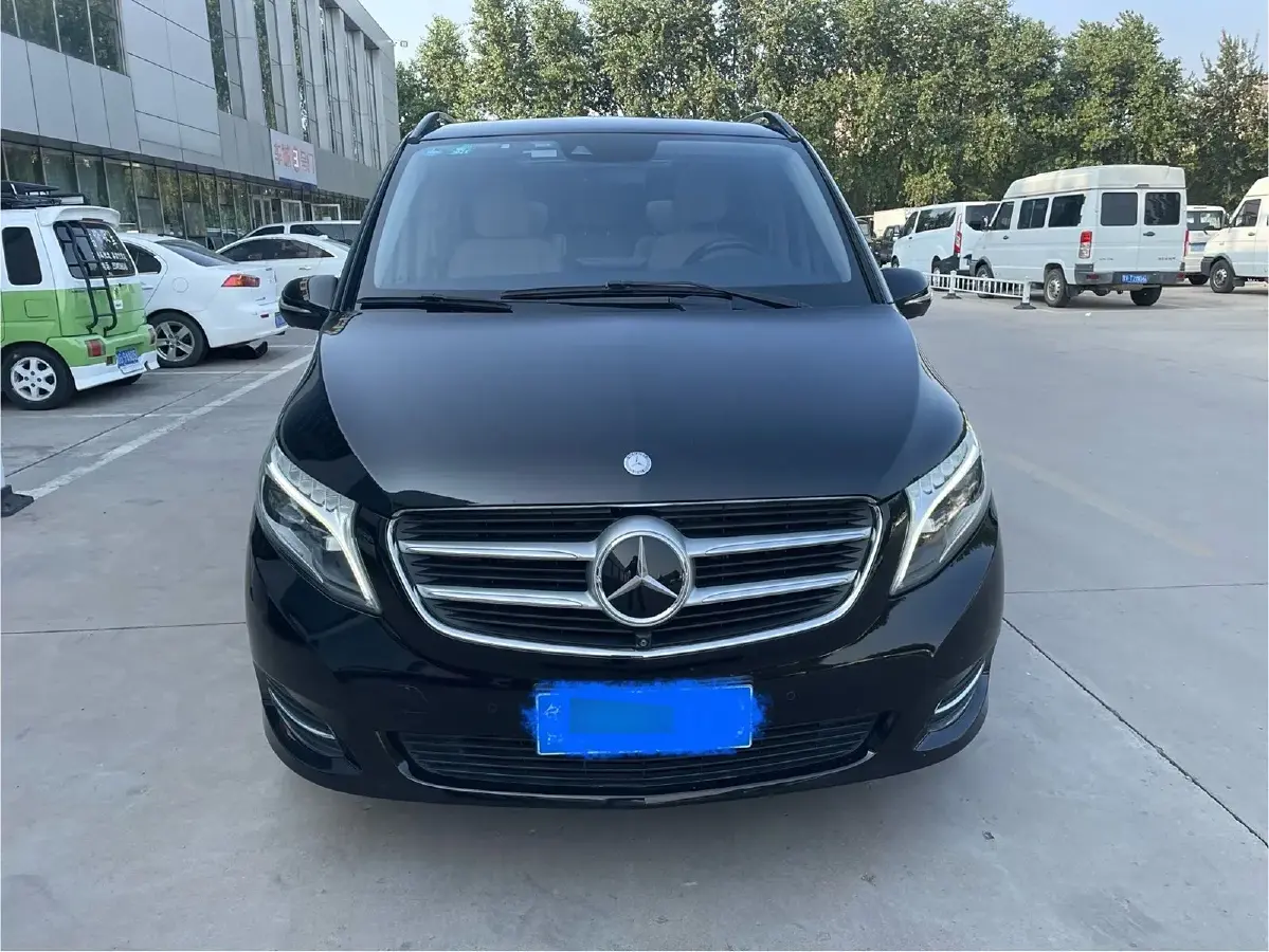 2016 Mercedes-Benz V Class 2.0T 211HP L4 7AT