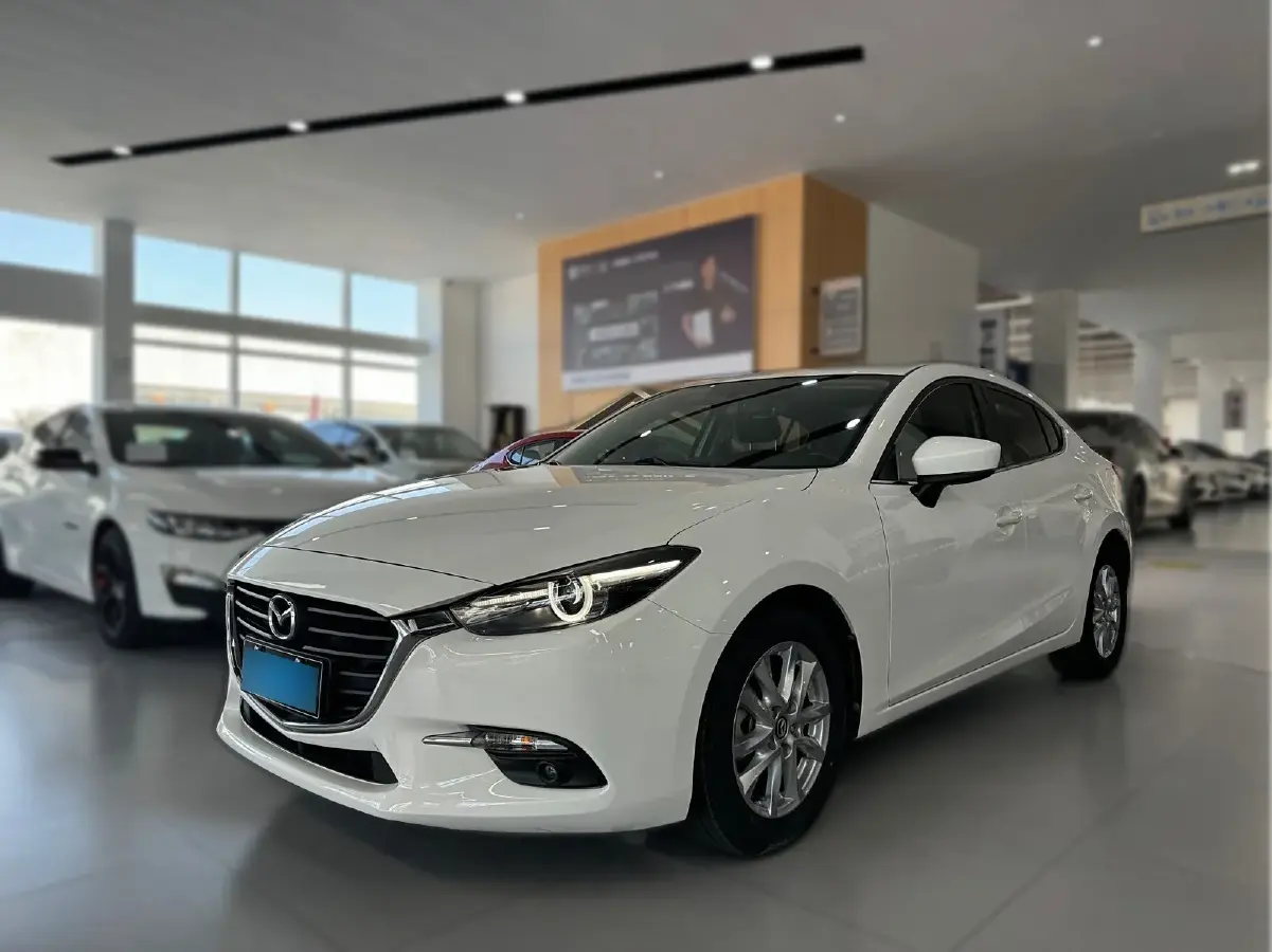 2019 Mazda 3 Axela 1.5L 117HP L4 6AT
