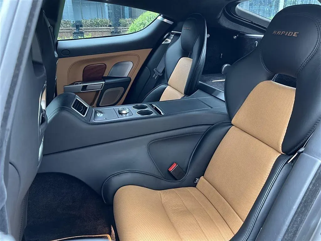 2010 Aston Martin Rapide 6.0L 477HP V12 6AT,autocango,china used car exporter,china ev exporter,chinese used car exporter,chinese used ev exporter