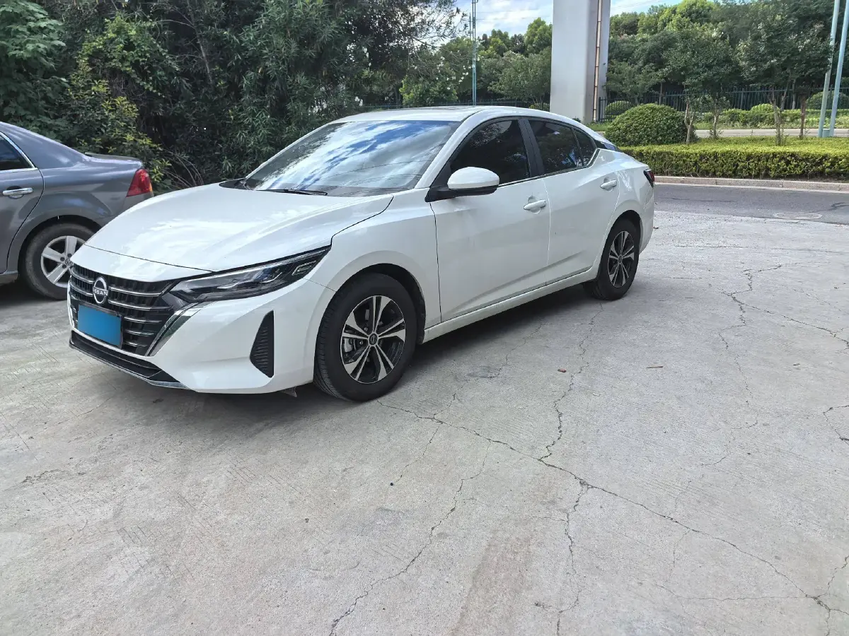 2023 Nissan Sylphy 1.6L 135HP L4 CVT