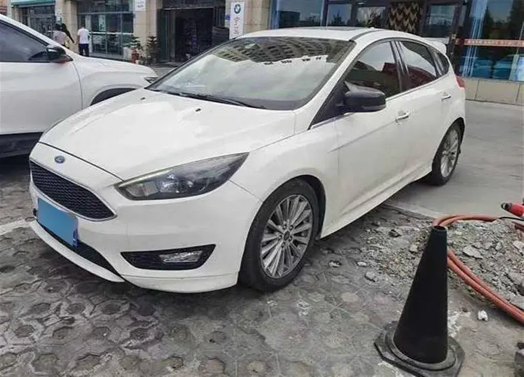 2017 Ford Focus 1.5T 181HP L4 6AT