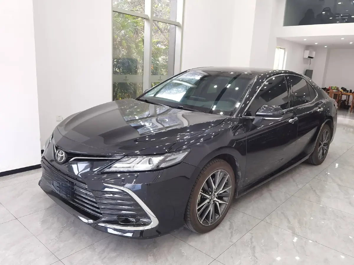 2021 Toyota Camry 2.5L 209HP L4 8AT