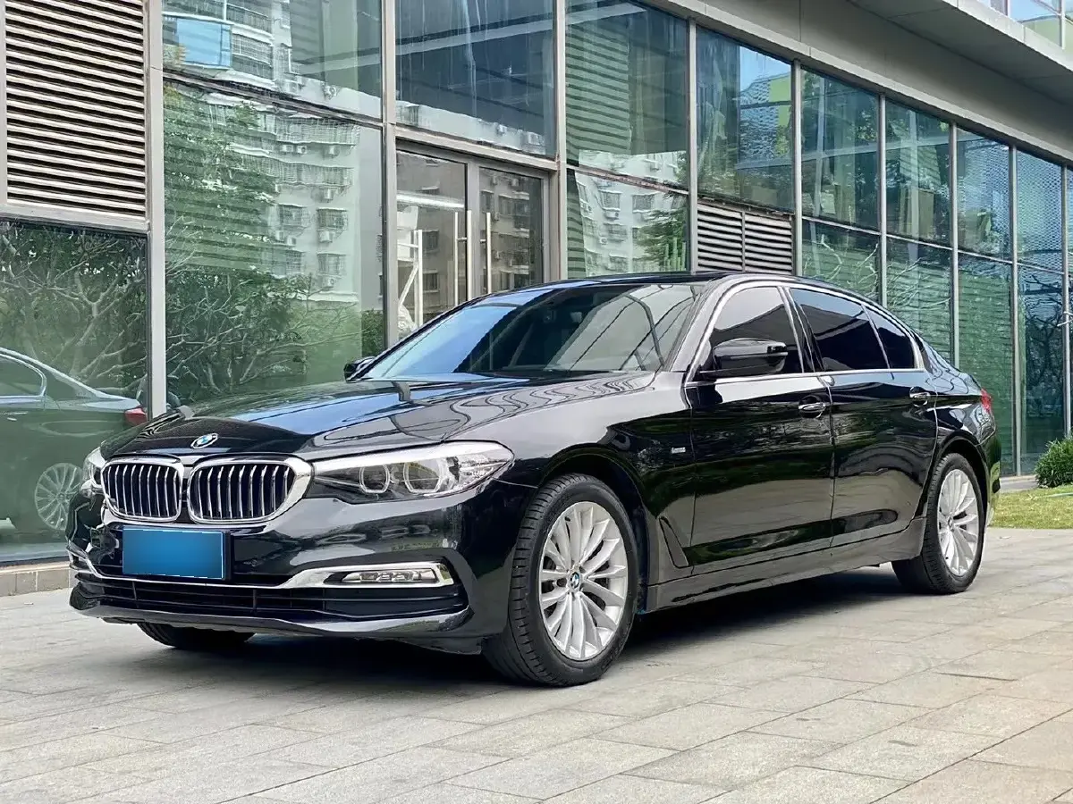 2018 BMW 5 Series 2.0T 184HP L4 8AT