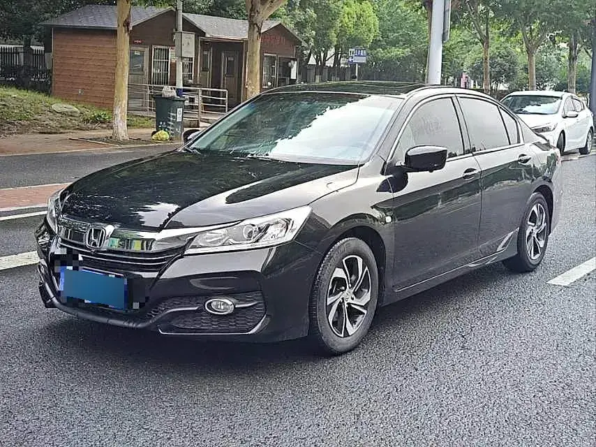 2016 Honda Accord 2.0L 155HP L4 CVT