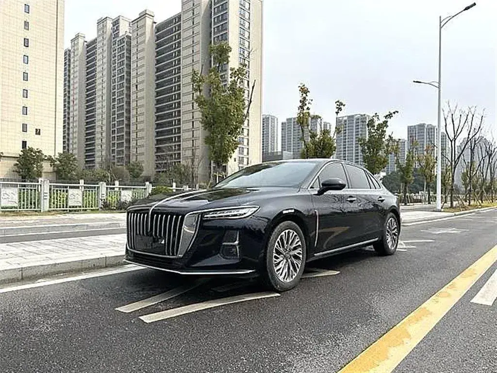 2023 HongQi H5 2.0T 224HP L4 8AT