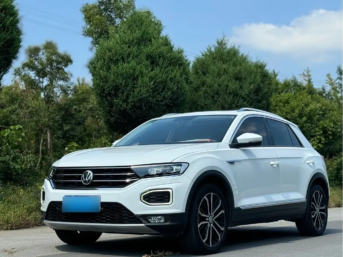 2020 Volkswagen T-Roc 1.4T 150HP L4 7DCT