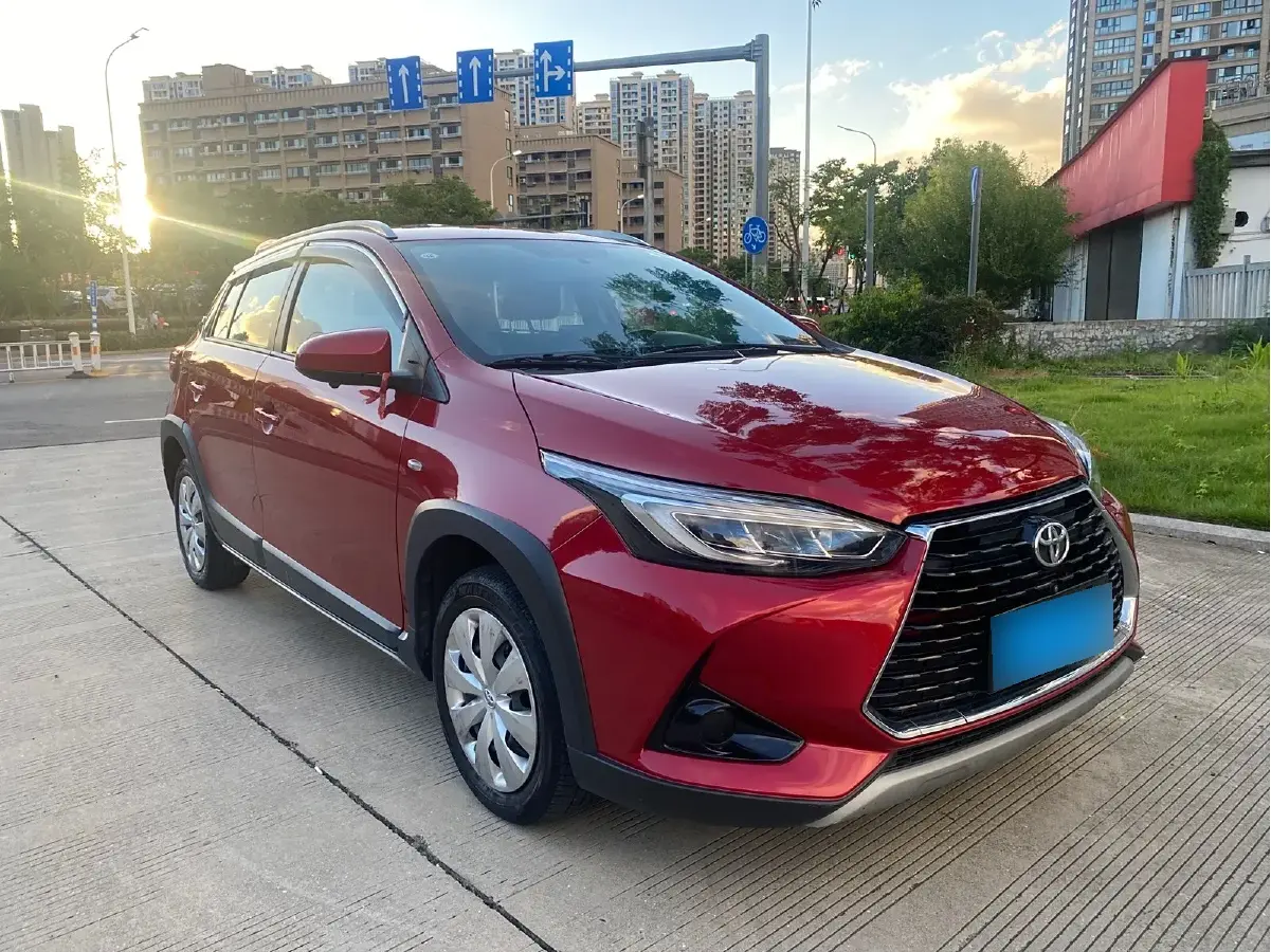 2022 Toyota Yaris L 1.5L 112HP L4 CVT