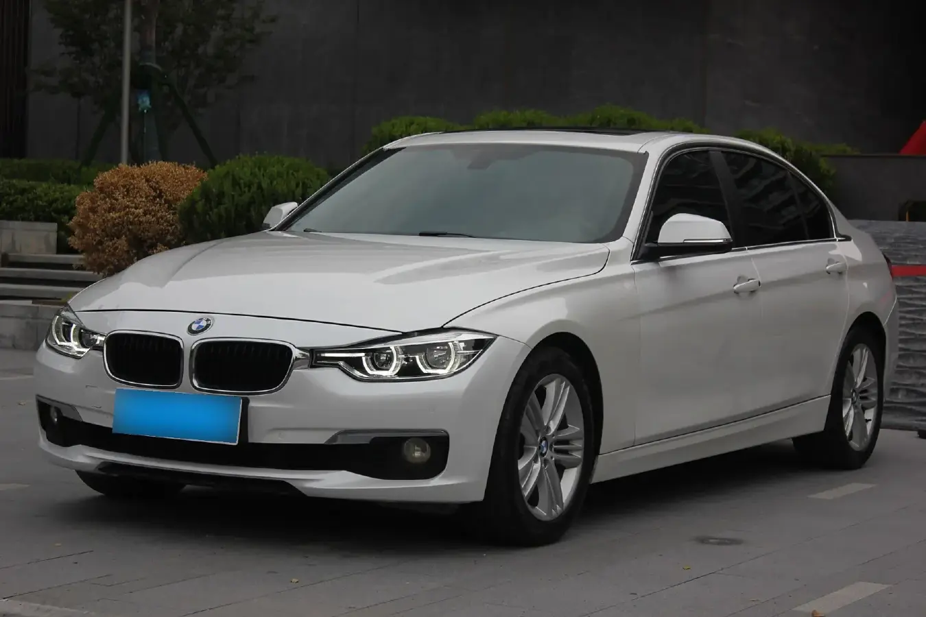 2017 BMW 3 Series 2.0T 184HP L4 8AT