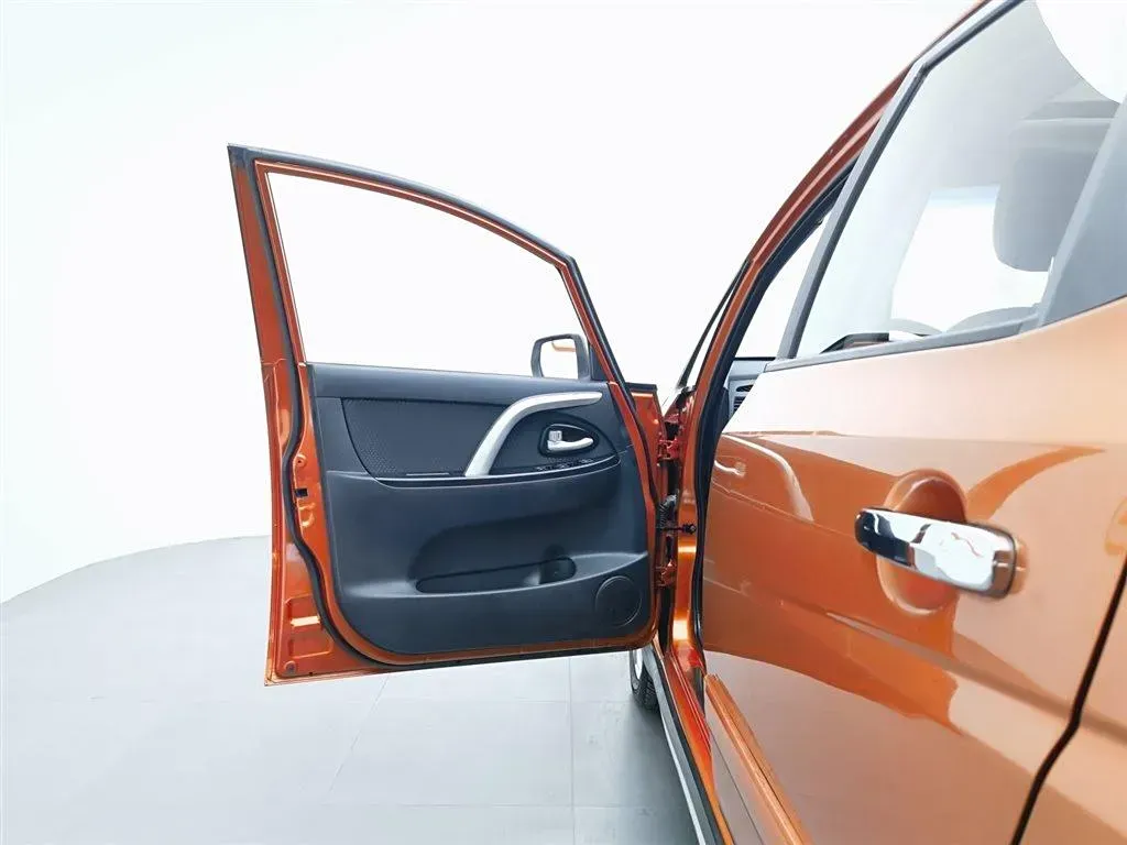 2014 ChangAn CX20 1.4L 101HP L4 5MT,autocango,china used car exporter,china ev exporter,chinese used car exporter,chinese used ev exporter