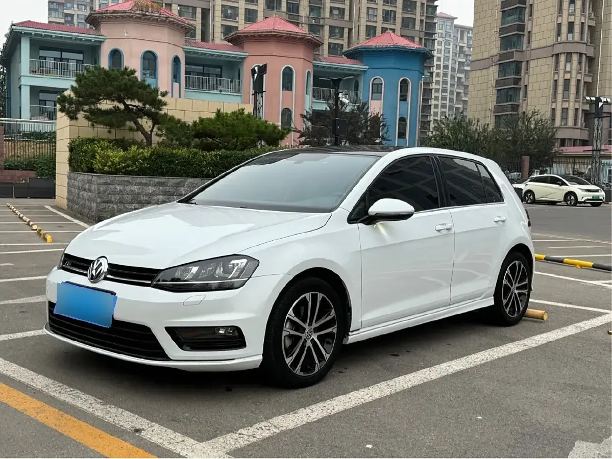 2017 Volkswagen Golf 1.4T 150HP L4 7DCT