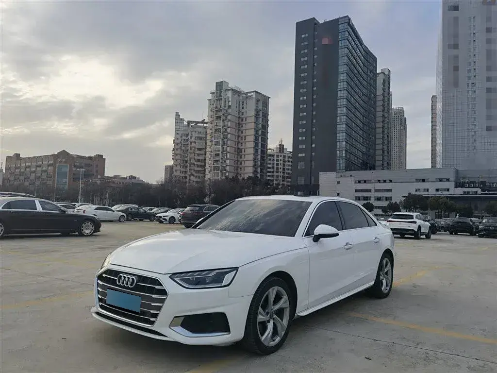 2020 Audi A4L 2.0T 190HP L4 7DCT