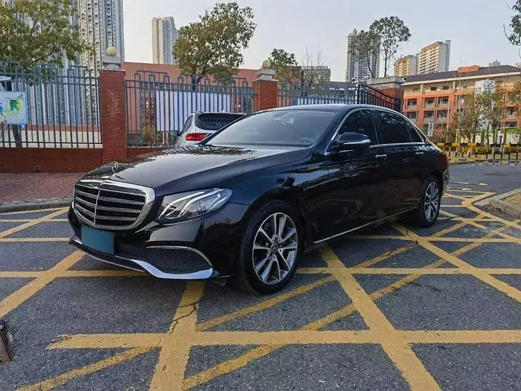 2019 Mercedes-Benz E Class 2.0T 184HP L4 9AT