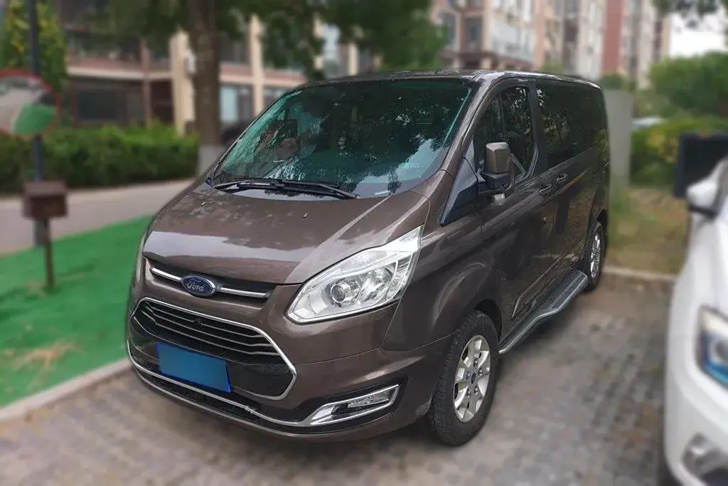 2017 Ford Tourneo 2.0T 203HP L4 6AT