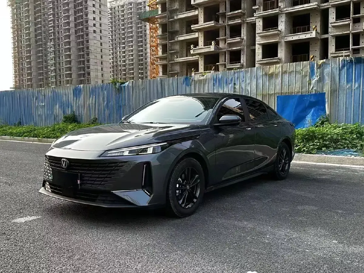 2023 ChangAn Lamore 1.5T 170HP L4 7DCT